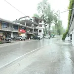 Hotel Devlok Inn